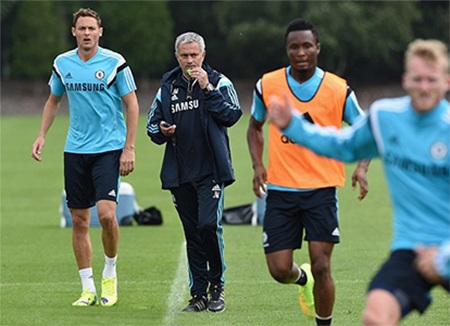 Mouri đã thực hiện xɯng cuộc cách mạng về đội hình