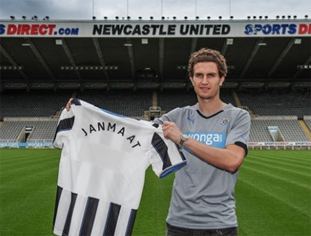 Tân binh Janmaat của Newcastle