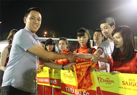 Giải bóng đá Cúp Bia Sài Gòn 2014 khu vực Hà Nội: Lễ hội về thủ đô - 1 Giải bóng đá Cúp Bia Sài Gòn 2014 khu vực Hà Nội: Lễ hội về thủ đô