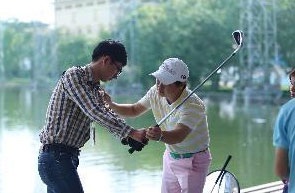 Với golf, bạn sẽ có nhiều cơ hội giao lưu, kết bạn thú vị