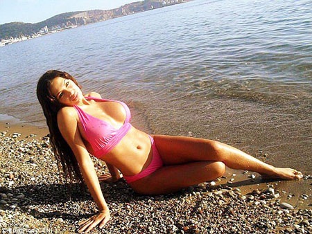 Sojara được biết
đến sau khi tham gia show Big Brother ở Serbia