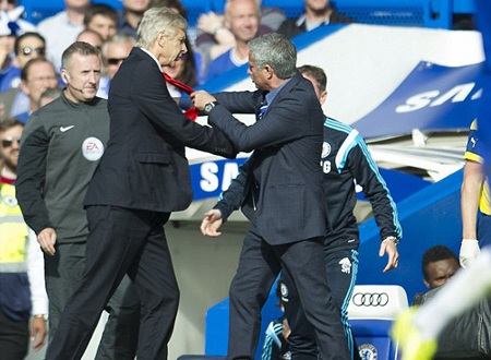 “Căn bệnh” yếu bóng vía của Arsenal - 2 Arsenal thường thất thế trước những CLB mạnh ở Premier
League