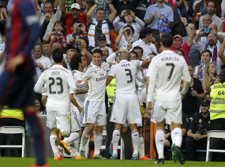 Thế hệ C.Ronaldo cân bằng kỷ lục ghi bàn thời Di Stefano - 1 C.Ronaldo và các đồng đội đang thể hiện hiệu suất ghi bàn rất ấn tượng