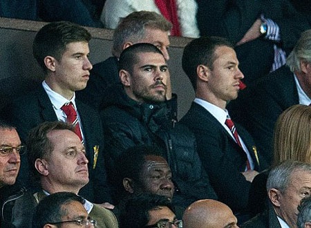 Valdes chưa thể “đóng thế” De Gea ở MU - 1 Valdes vẫn chưa thể
tái xuất vì chấn thương