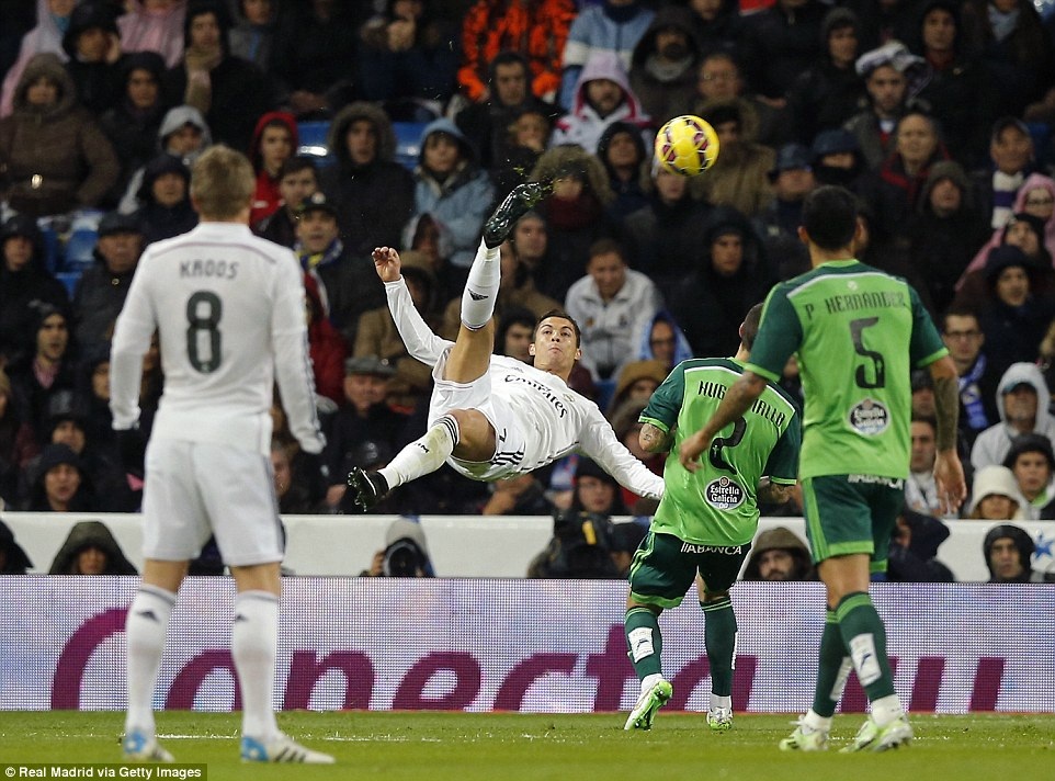 C.Ronaldo lập hattrick, Real Madrid đại thắng Celta Vigo - 1 C.Ronaldo tỏa sáng với cú hattrick vào lưới Celta Vigo