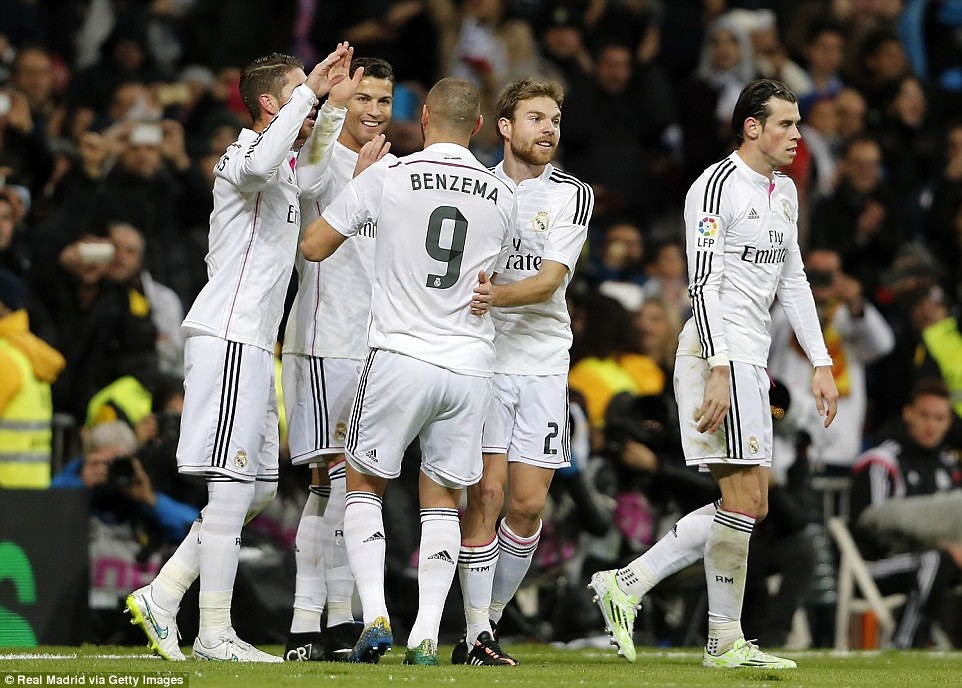 C.Ronaldo lập hattrick, Real Madrid đại thắng Celta Vigo - 3 Đồng đội chia sẻ niềm vui
với C.Ronaldo
