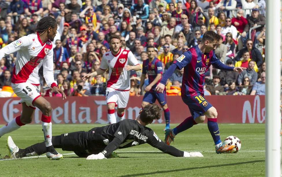 Barcelona dẫn đầu La Liga: Sống lại giấc mơ vô địch - 3 Sự thăng hoa của Messi gắn liền với thành công của Barcelona