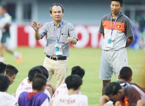 Bỏ giải U19 quốc gia, bầu Đức thoát án phạt từ VFF - 1 Bầu Đức không phải nộp phạt 200 triệu đồng