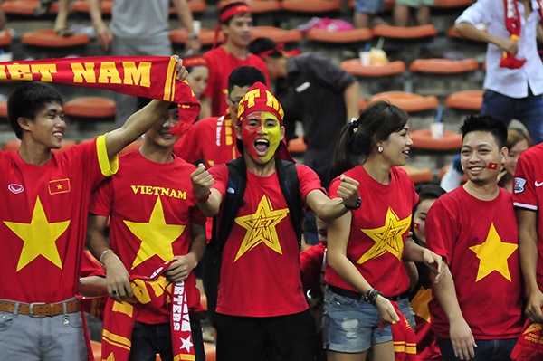 Niềm tin chiến thắng của các CĐV Việt Nam