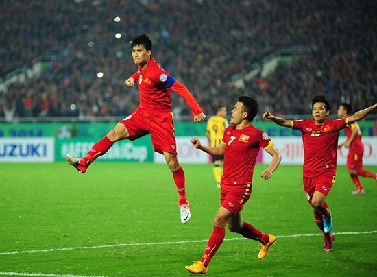 Công Vinh mất danh hiệu Vua phá lưới AFF Cup 2014 - 1 Công Vinh đã có một kỳ AFF Cup 2014 thành công