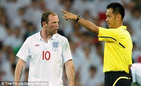 Tổ trọng tài Nhật Bản điều hành trận Việt Nam-Malaysia - 1 Trọng tài Toma Masaaki sẽ bắt chính trận đấu ở sân Mỹ Đình