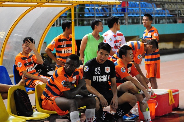 Nhiều cầu thủ trẻ không biết sẽ đi đâu về đâu trong tương lai