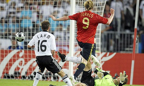 Fernando Torres trở lại Atletico: Nơi ấy con tìm về - 2 Torres ghi bàn duy nhất giúp Tây Ban Nha thắng Đức ở chung kết Euro 2008