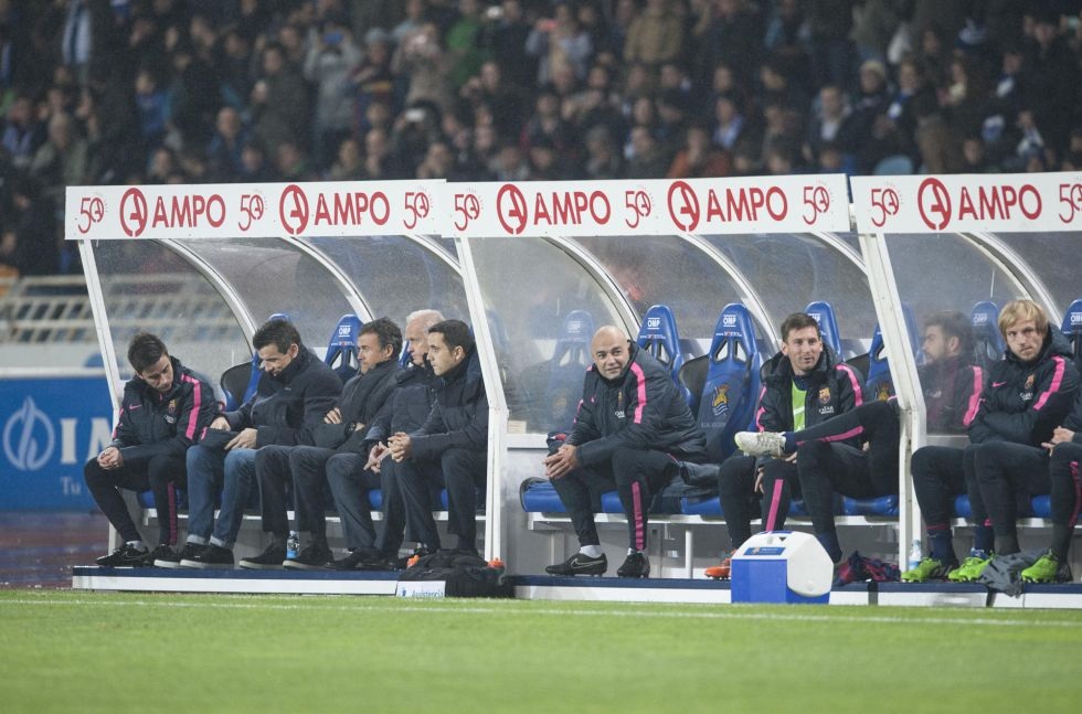 Messi mâu thuẫn với Luis Enrique và ngồi dự bị ở trận gặp Sociedad