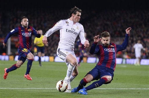 Bale bị thóa mạ thay vì Ronaldo: Khi hạnh phúc là tấm chăn hẹp - 2 Lối đá lắt nhắt của Bale là nguyên nhân khiến Real Madrid bại trận ở Nou Camp