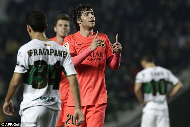 Thắng đậm Elche, Barca đụng độ Atletico ở tứ kết - 2 Sergi Roberto để lại dấu ấn với bàn thắng nâng tỷ số lên 2-0 cho Barca