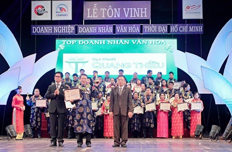 "Vua diệt chuột" và sáng kiến độc nhất vô nhị - 3 Ông Trần Quang Thiều trong lễ tôn vinh
Doanh nhân văn hóa.