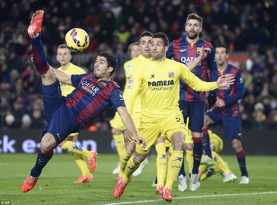 Barcelona tiếp đà thăng hoa bằng chiến thắng thứ 10? - 1 Suarez đã tìm lại được cảm giác ghi bàn trong màu áo Barcelona