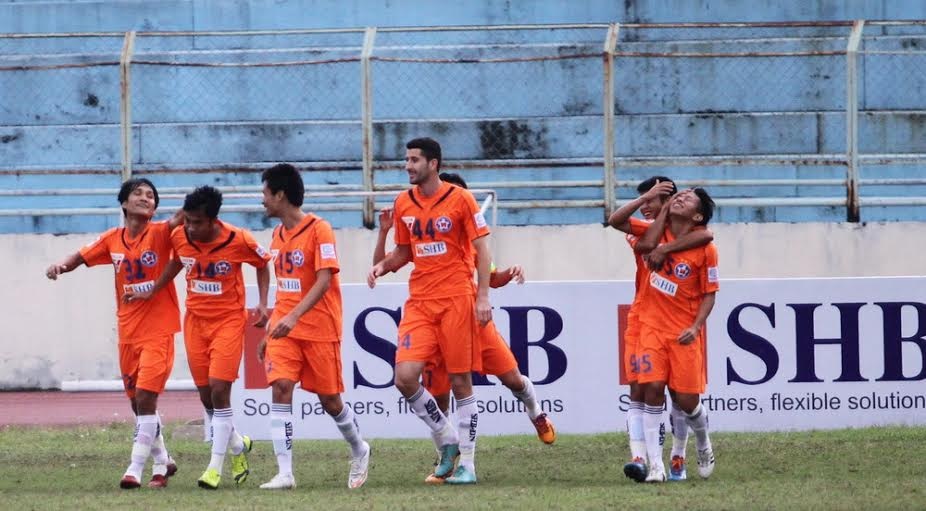 SHB Đà Nẵng là đội bóng vượt lên dẫn trước