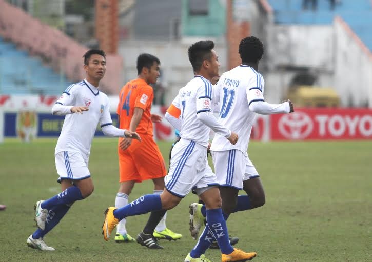 QNK Quảng Nam giành lại 1 điểm trên sân Chi Lăng