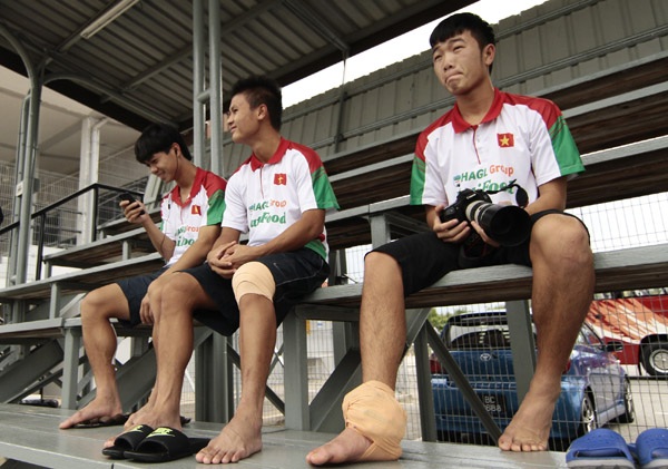 Vắng Xuân Trường (phải) là tổn thất của Olympic Việt Nam