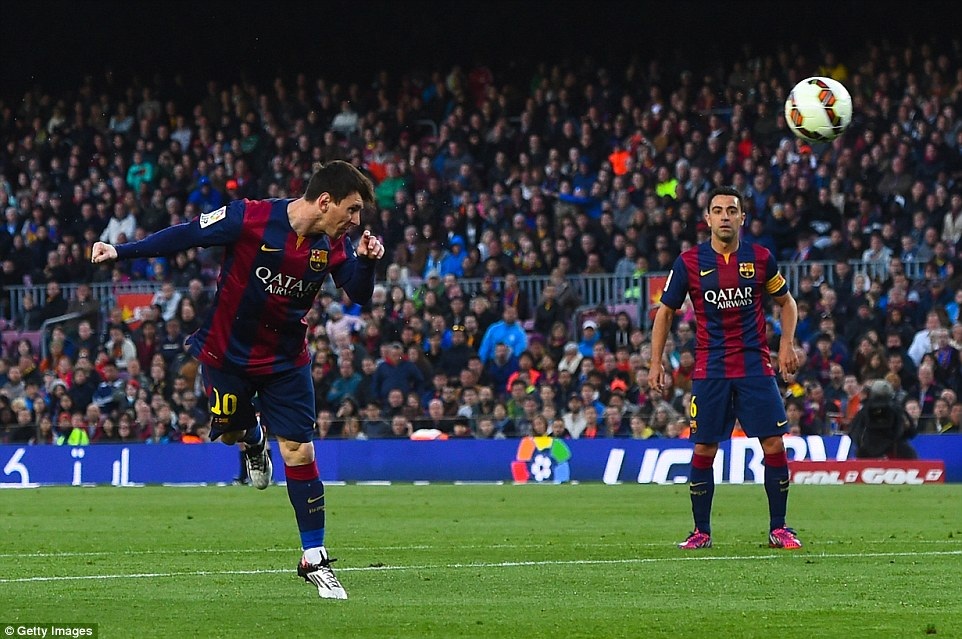 Những khoảnh khắc đẹp ngày cặp đôi Messi-Suarez “hủy diệt” Almeria - 7 Messi cũng bỏ lỡ nhiều cơ hội khi đối đầu Almeria đêm qua
