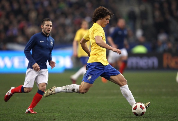 David Luiz sẽ vắng mặt trước Pháp đêm nay do chấn thương