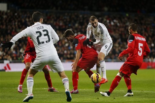 Real Madrid có lợi thế để soán ngôi Barcelona - 1 Trận đấu với Sevilla tại Sanchez Pizjuan là khó khăn nhất với Real Madrid