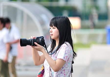 Nữ phóng viên Nhật Bản xinh đẹp hâm mộ Công Phượng - 2 Cô nhà báo người Nhật Bản rất hâm mộ Công Phượng