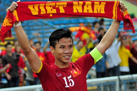 Niềm hạnh phúc vô bờ bến của các tuyển thủ U23 Việt Nam - 12 Niềm vui sướng của thủ quân Quế Ngọc Hải