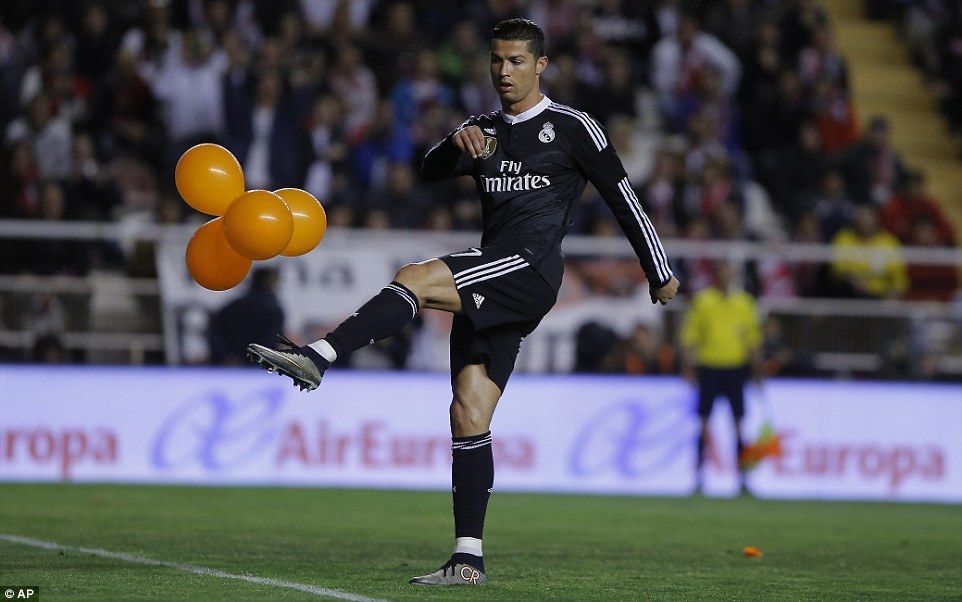 Sự chói sáng của CR7 đã dẹp tan tin đồn về việc anh sẽ ra đi