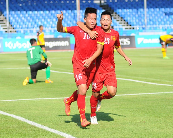 U23 Việt Nam 6-0 U23 Brunei (kết thúc) - 2 Thanh Bình ăn mừng bàn thắng mở tỷ số