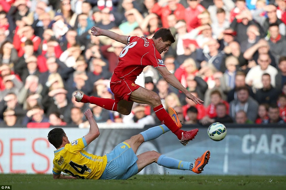 Màn chào sân Anfield đầy ấn tượng của Gerrard - 6 Gerrard chơi đầy nỗ lưc, nhưng Liverpool vẫn thua Crystal Palace 1-3