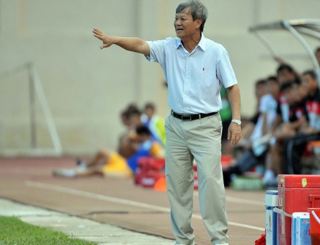 HLV Lê Thụy Hải chia tay B.Bình Dương sau trận đấu ở AFC Cup
