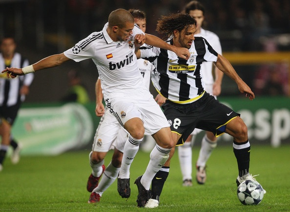 Real Madrid tái ngộ Juventus: Duyên nợ của hai “gã khồng lồ” - 3 Những cuộc đối đầu Real-Juve luôn diễn ra đầy cảm xúc