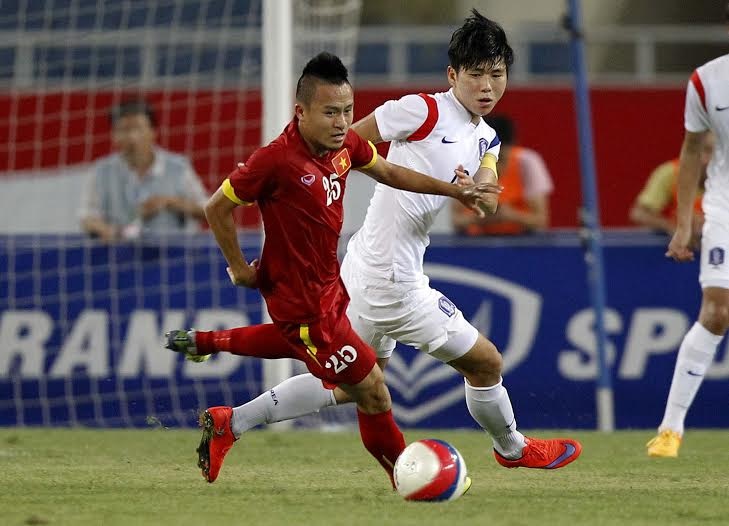 U23 Việt Nam cầm hòa thành công U23 Hàn Quốc - 4 Huy Toàn là cầu thủ U23 Việt Nam chơi năng nổ nhất trên sân - Ảnh: Gia Hưng