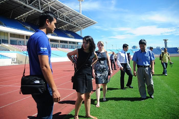 Đại diện Man City hài lòng với cơ sở vật chất sân Mỹ Đình - 1 Đại diện Man City hài lòng với cơ sở vật chất ở sân Mỹ Đình
