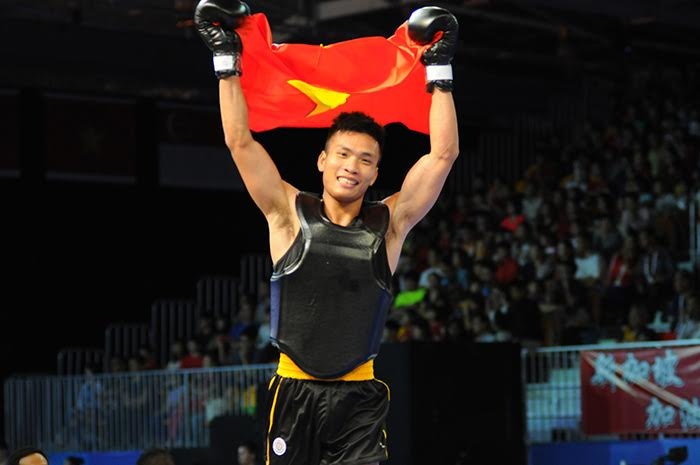 Wushu lập hattrick, đoàn Việt Nam sở hữu 26 HCV ở SEA Games - 2 Nguyễn Văn Tài xuất sắc giành HCV wushu ở nội dung tán thủ