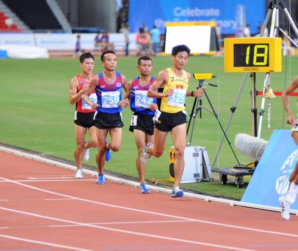 Nguyễn Văn Lai thi đấu không đạt yêu cầu do bị đau bung