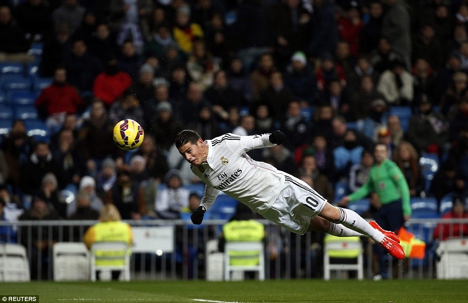 Nhìn lại 90 phút Real Madrid đánh gục Sevilla tại Bernabeu - 2 Ngôi sao người Colombia tỏa sáng trong ngày C.Ronaldo vắng mặt