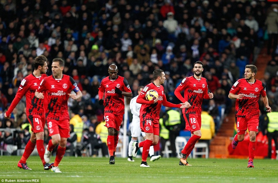 Nhìn lại 90 phút Real Madrid đánh gục Sevilla tại Bernabeu - 15 Thua Real Madrid, Sevilla lỡ cơ hội bỏ xa Valencia ở vị trí thứ 4