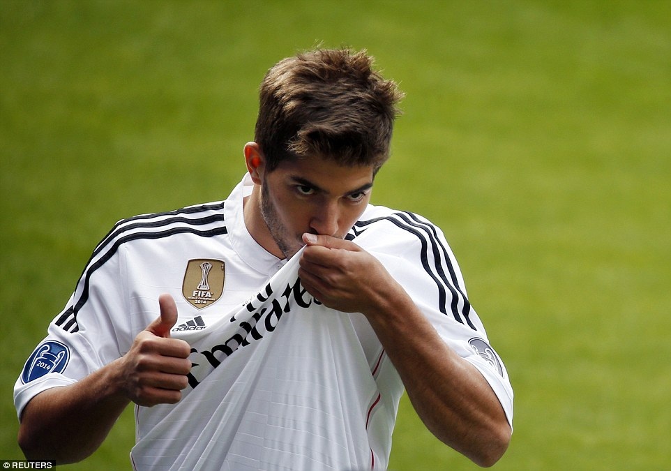 Odegaard thể hiện tốc độ không kém Bale ở buổi tập đầu tiên - 15 Lucas Silva sẽ mang đến sức sống ở tuyến giữa cho Real Madrid