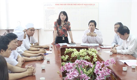 Lập Hội đồng chuyên môn tìm nguyên nhân tử vong bệnh nhi 11 tuổi - 1 TS Lưu Thị Liên, Phó Giám đốc Sở Y tế Hà Nội
