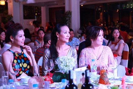 Thẩm mỹ viện Thu Lâm tri ân khách hàng nhân dịp kỷ niệm 14 năm thành lập - 6 Thẩm mỹ viện Thu Lâm tri ân khách hàng nhân dịp kỷ niệm 14 năm thành lập