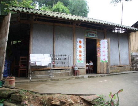 Để mỗi ngày ở lớp học vùng cao là một ngày vui - 1 Lớp học tạm còn nhiều thiếu thốn của trẻ mầm non ở Điện Quan, Bảo Yên, Lào Cai