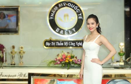 Giảm béo công nghệ cao Exilis: “Mua” 1 tặng 1 - Nhận quà giá trị - 3 Á hoàng Dương Kim Ánh
thon gọn sau giảm béo tại Bally