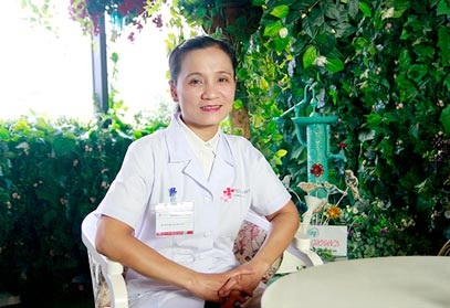 Tọa đàm “Một số bệnh ung thư thường gặp ở giới văn phòng” - 3 BS Nguyễn Phương Nga – BS chuyên khoa ung bướu Bệnh
viện Ung Bướu Hưng Việt