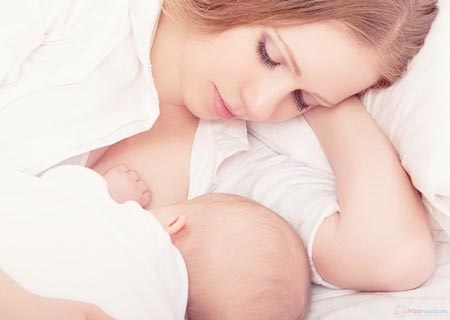 Đừng bắt trẻ bú mẹ giữa đêm - 1 Đừng bắt trẻ bú mẹ giữa đêm
