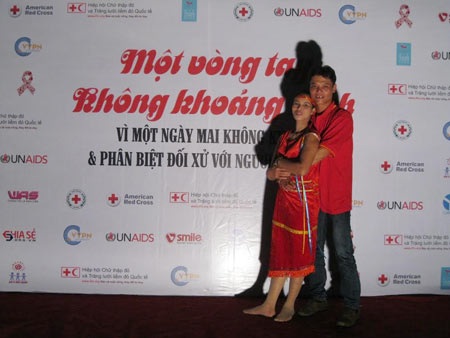 70.000 người hưởng lợi từ dự án Chăm sóc, hỗ trợ và phòng chống HIV/AIDS - 2 Vì một ngày mai không kỳ thị và phân biệt đối xử với người nhiễm HIV