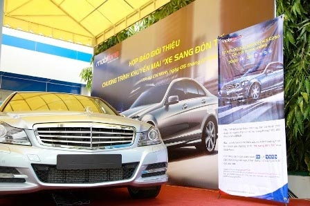 “Nạp” thông tin, “rước” xe sang đón tết cùng MobiFone